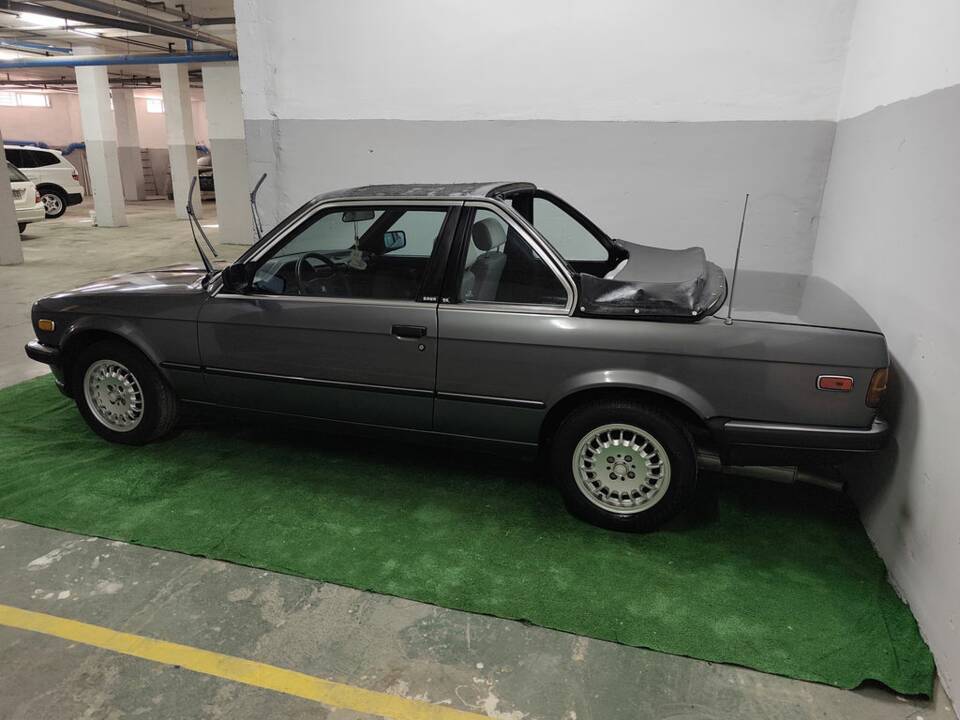 Bild 6/8 von BMW 320i Baur TC (1985)