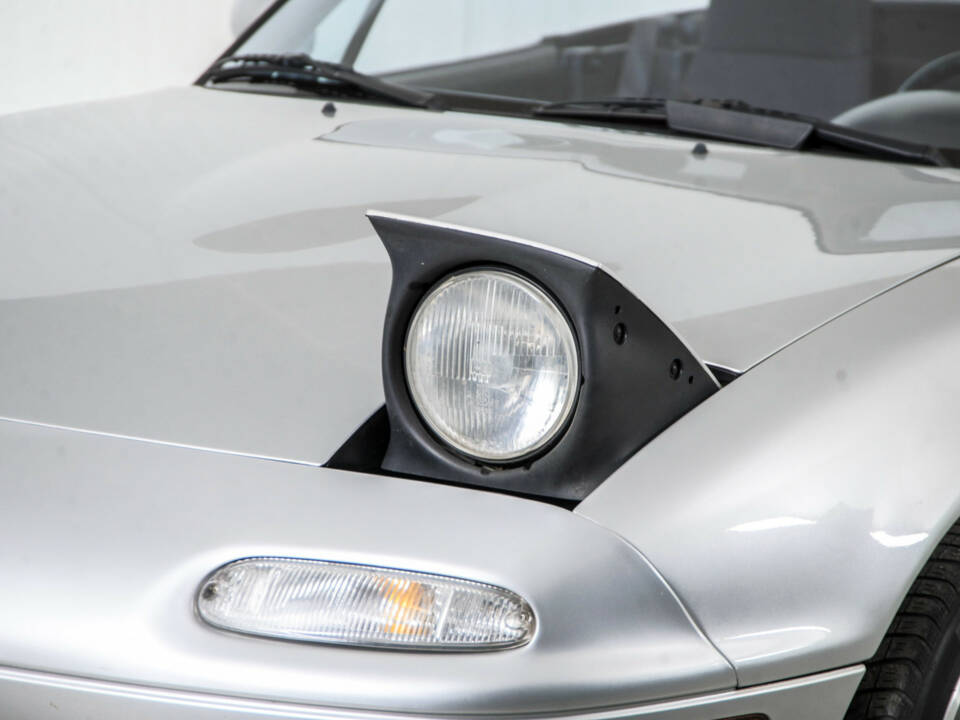 Image 22/50 of Mazda MX-5 1.6 (1990)