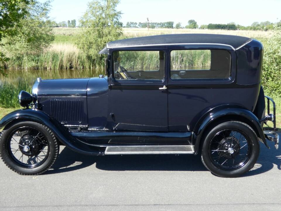 Image 5/15 of Ford Model A Tudor Sedan (1929)
