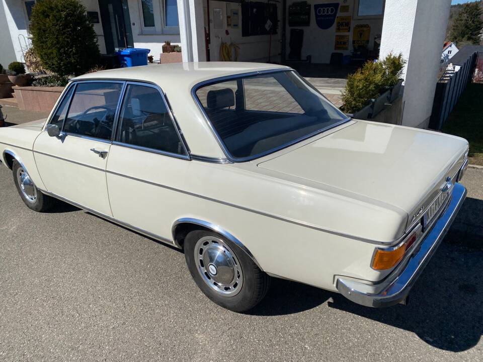 Image 2/6 of Audi 100 LS (1973)