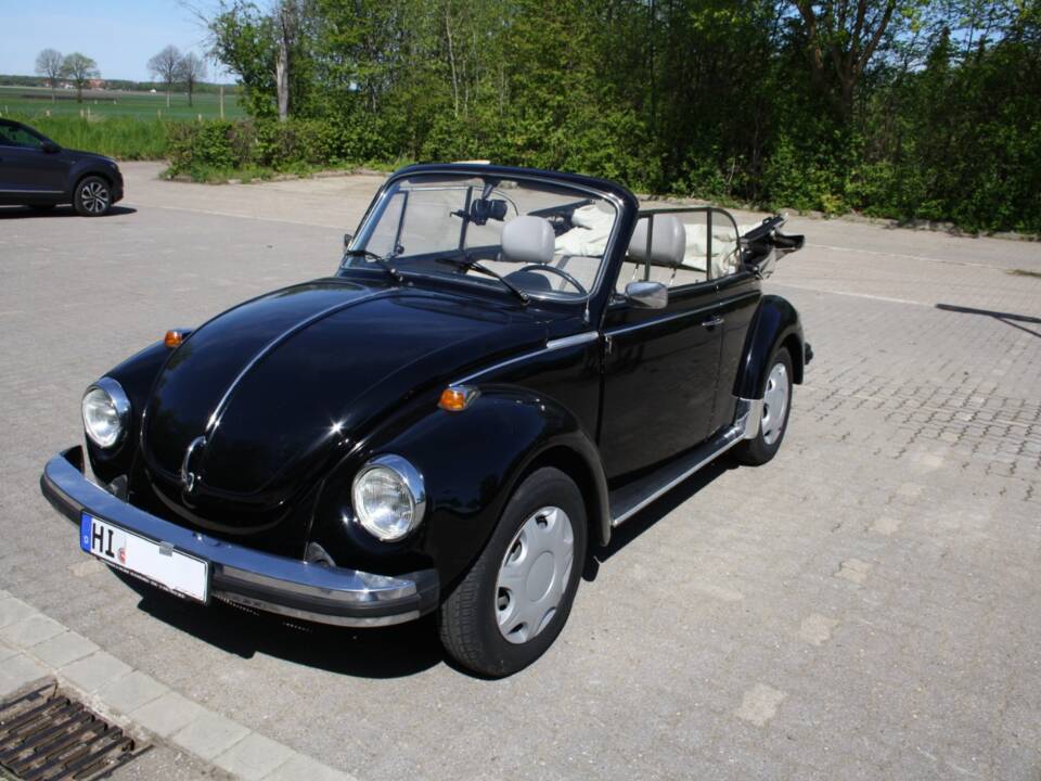 Image 1/19 of Volkswagen Beetle 1303 LS (1978)