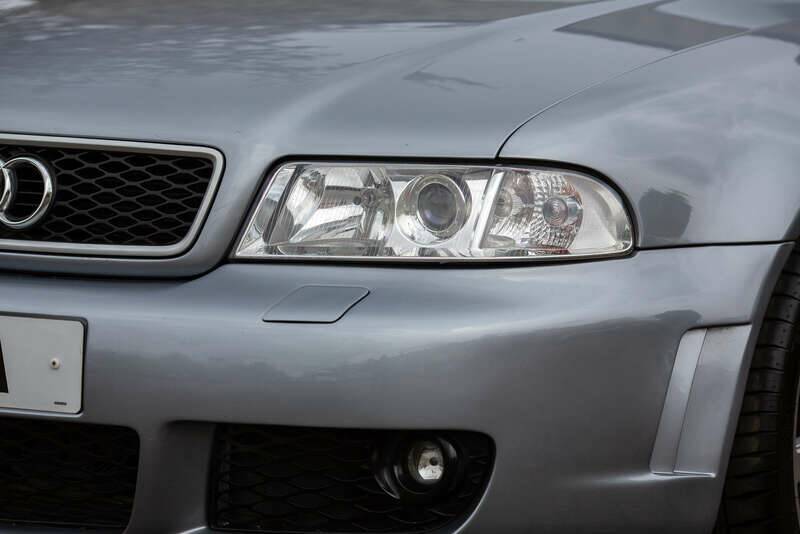 Image 35/50 de Audi RS4 Avant (2001)