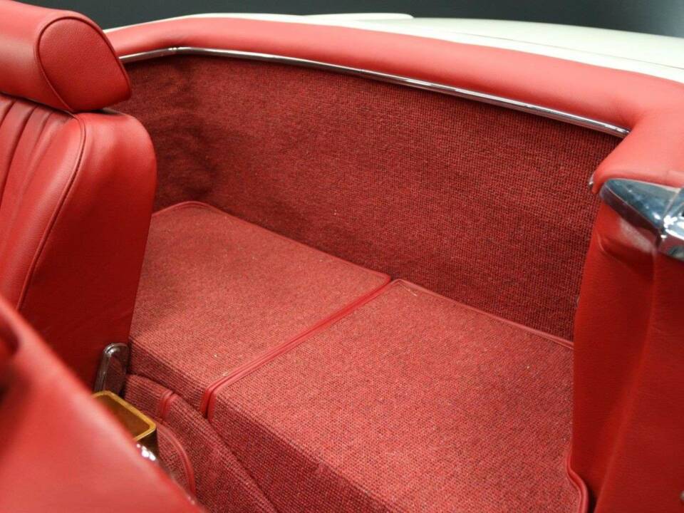 Immagine 20/30 di Mercedes-Benz 230 SL (1964)