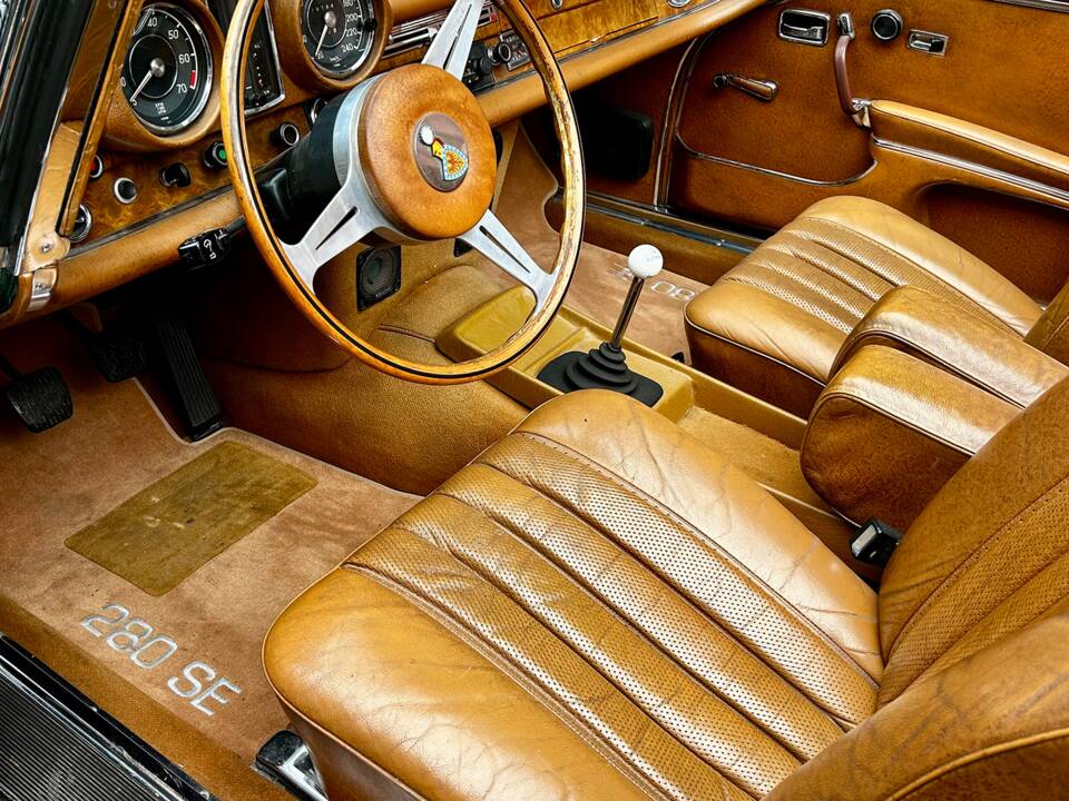Image 10/15 of Mercedes-Benz 280 SE (1970)