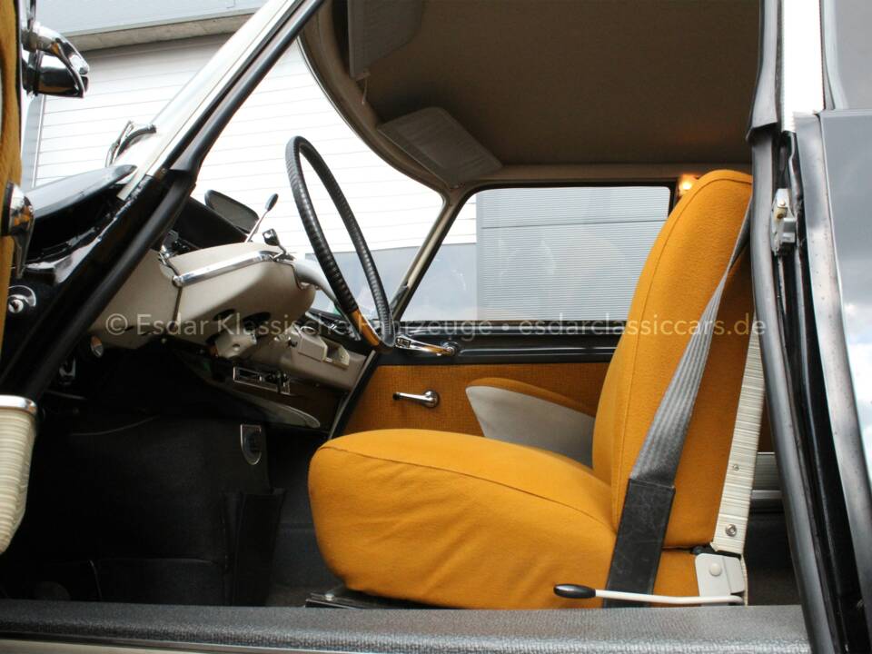 Immagine 21/35 di Citroën DS 21 (1968)