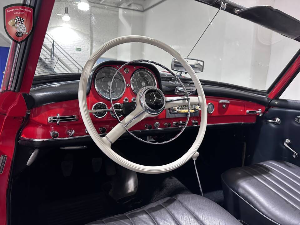 Image 28/45 of Mercedes-Benz 190 SL (1958)