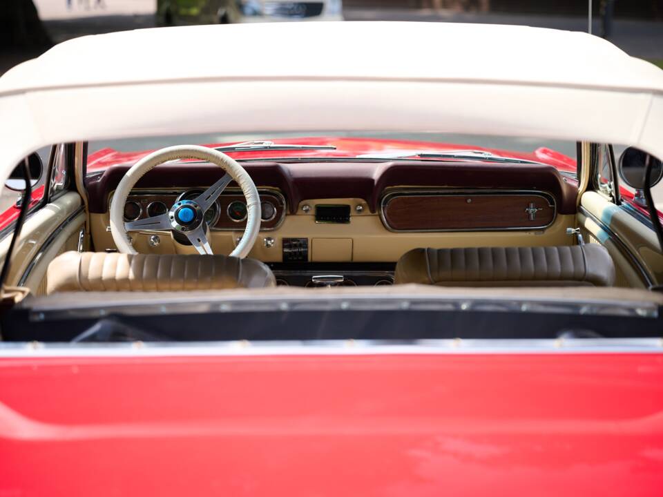 Immagine 42/50 di Ford Mustang 289 (1966)