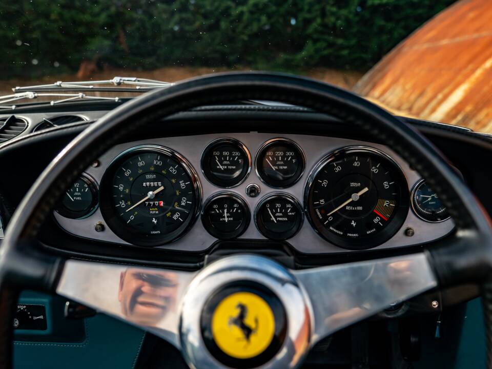 Imagen 22/32 de Ferrari 365 GTB&#x2F;4 Daytona (1973)