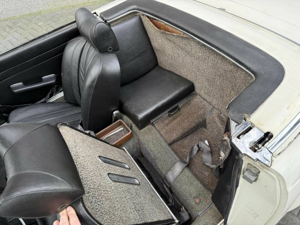 Bild 24/50 von Mercedes-Benz 280 SL (1969)