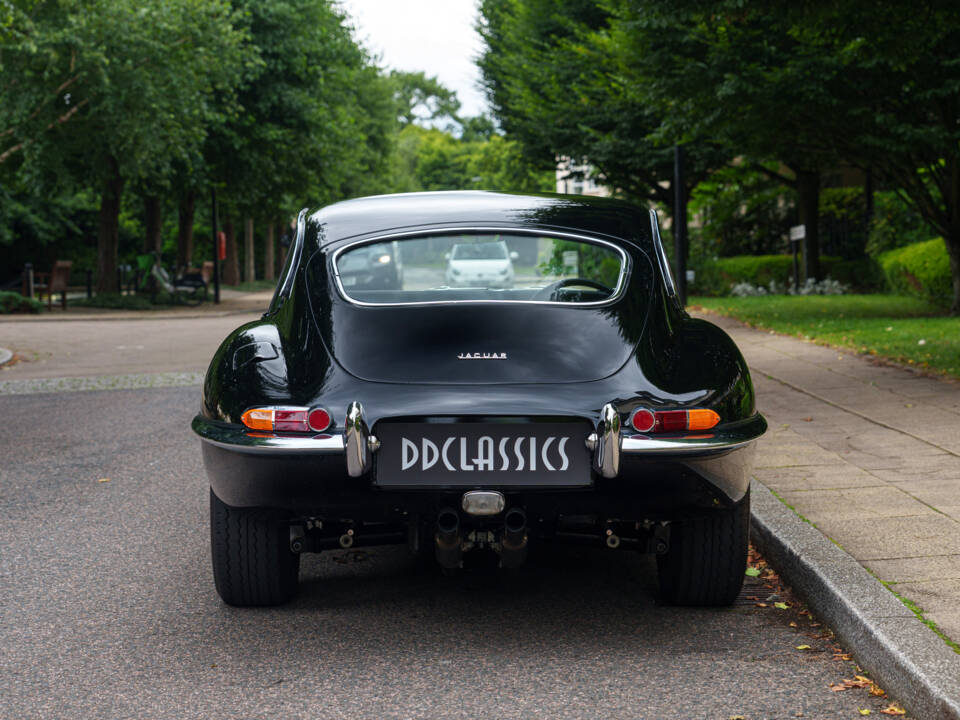 Image 6/25 of Jaguar E-Type 3.8 (1964)