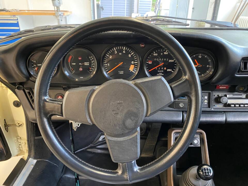 Immagine 15/23 di Porsche 911 SC 3.0 (1981)