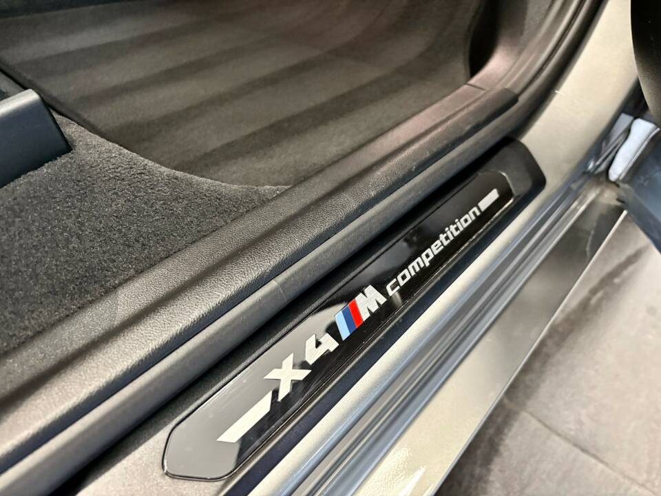 Image 14/39 de BMW X4 M (2020)
