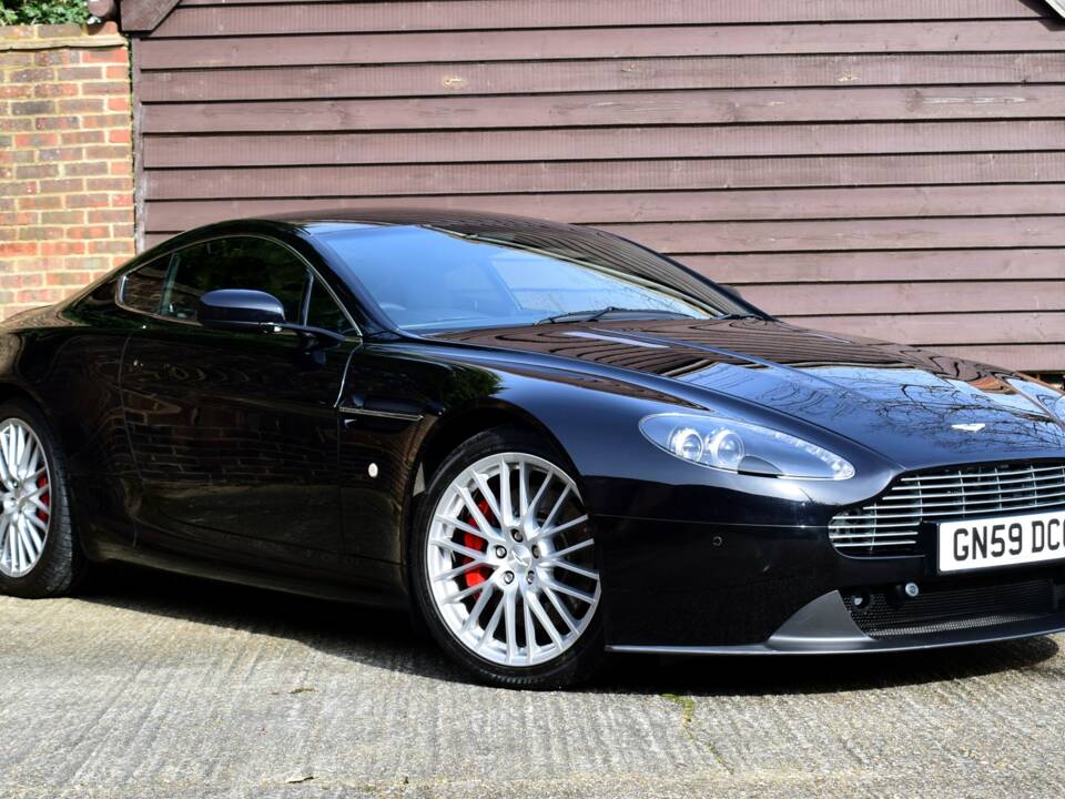 Bild 24/50 von Aston Martin V8 Vantage (2009)