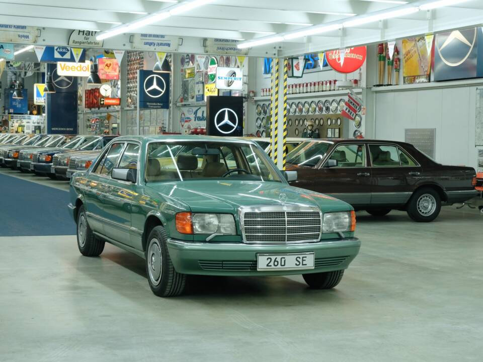 Bild 46/50 von Mercedes-Benz 260 SE (1990)