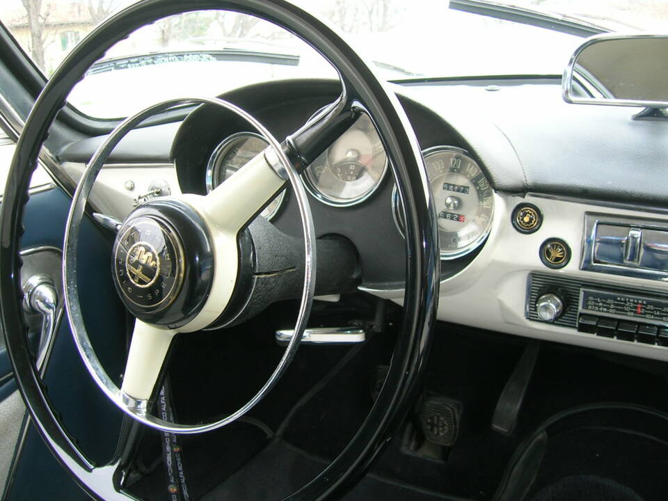 Bild 13/28 von Alfa Romeo Giulietta Sprint Veloce (1962)