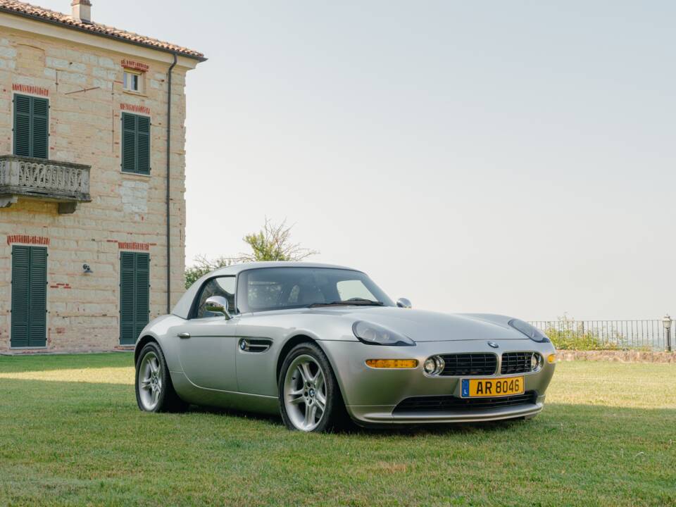 Image 23/185 of BMW Z8 (2001)