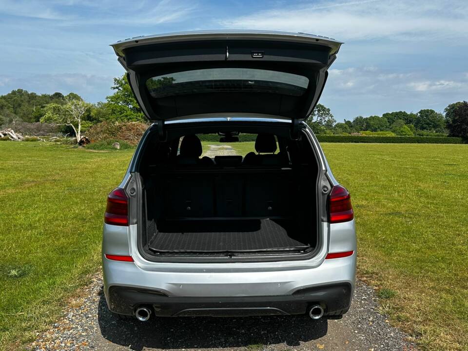 Image 46/64 de BMW X3 M Competition (2019)