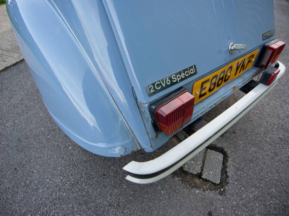 Image 33/38 de Citroën 2 CV 6 (1988)
