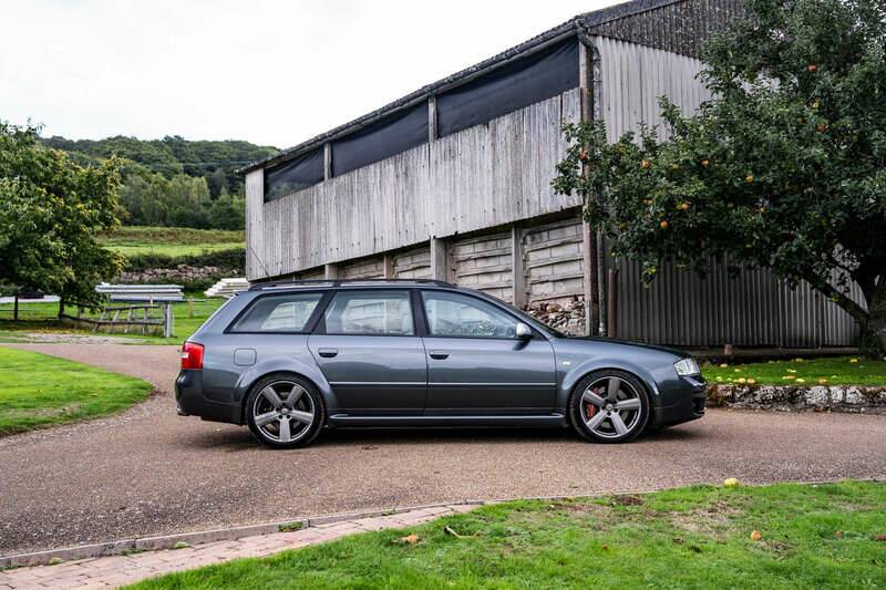 Image 23/50 of Audi RS6 Avant (2003)