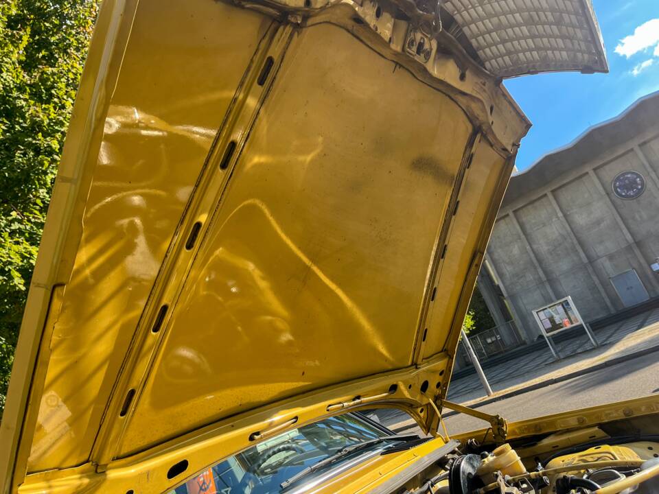 Image 95/139 of Mercedes-Benz 240 D (1978)