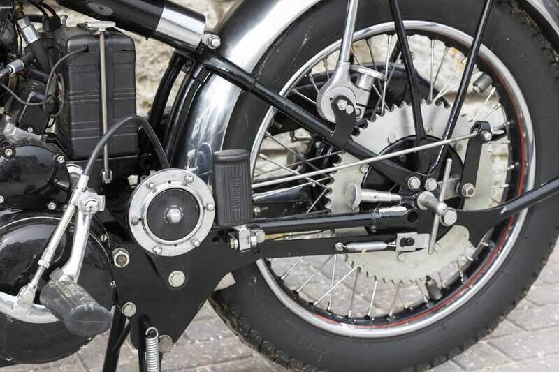 Bild 31/43 von Vincent Black Shadow C (1951)