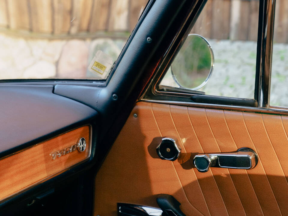 Image 42/78 de Alfa Romeo 1750 Berlina (1970)