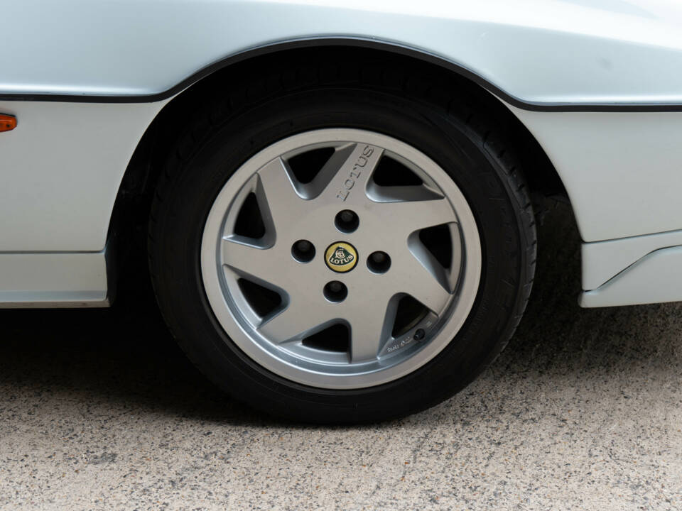Immagine 9/50 di Lotus Eclat S 2.2 (1989)