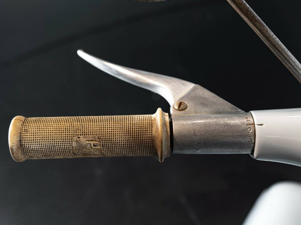 Afbeelding 22/30 van Piaggio Vespa 125 (1963)