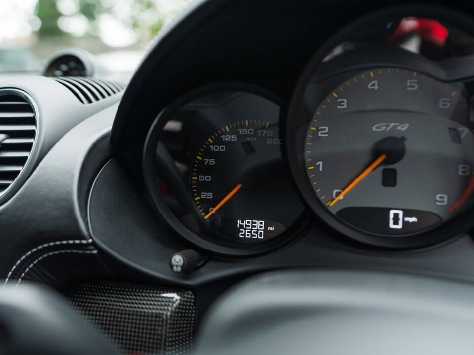 Image 32/55 of Porsche 718 Cayman GT4 Clubsport (2020)