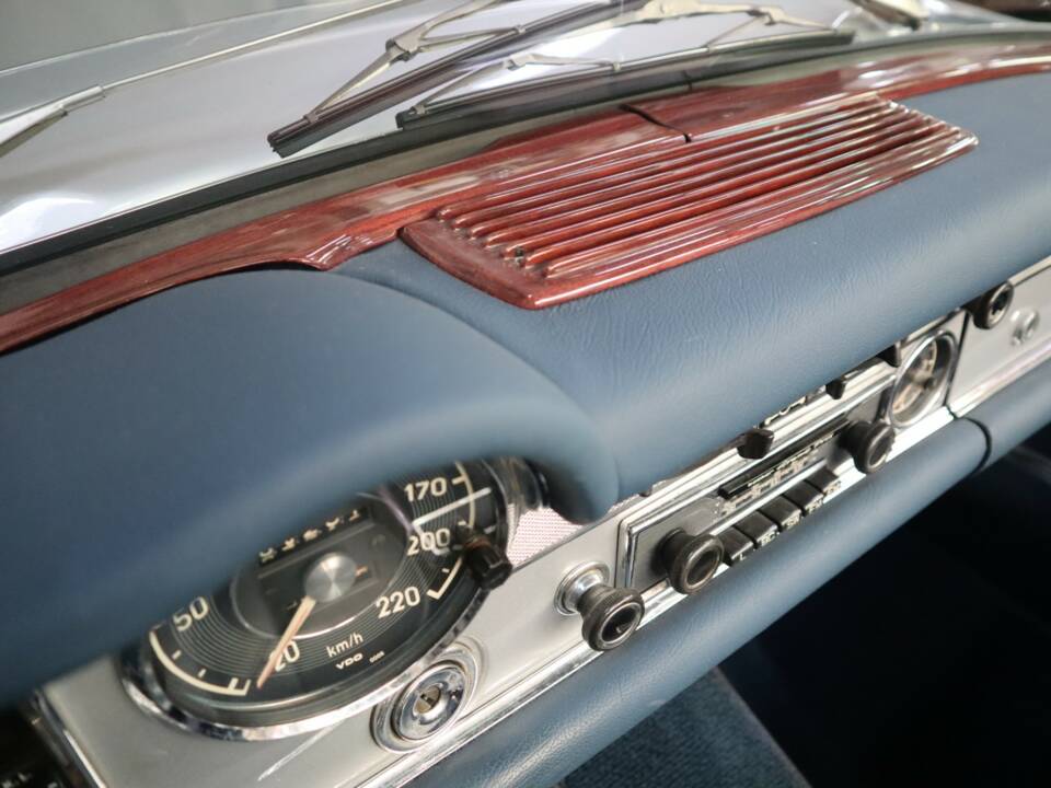 Bild 21/45 von Mercedes-Benz 280 SL (1968)