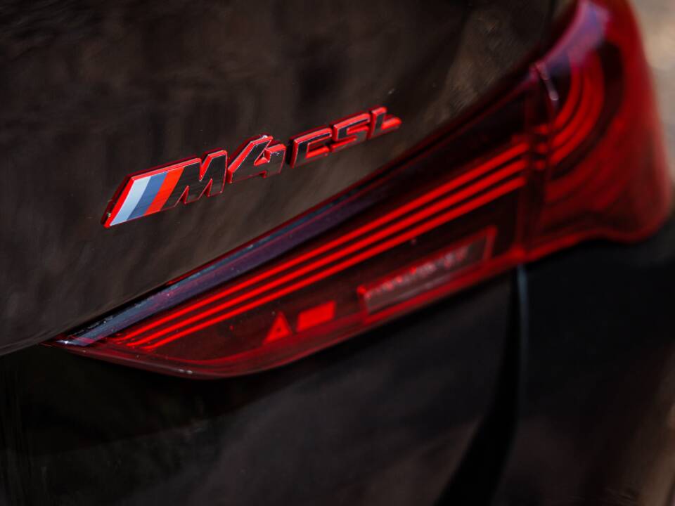Image 18/41 of BMW M4 CSL (2022)