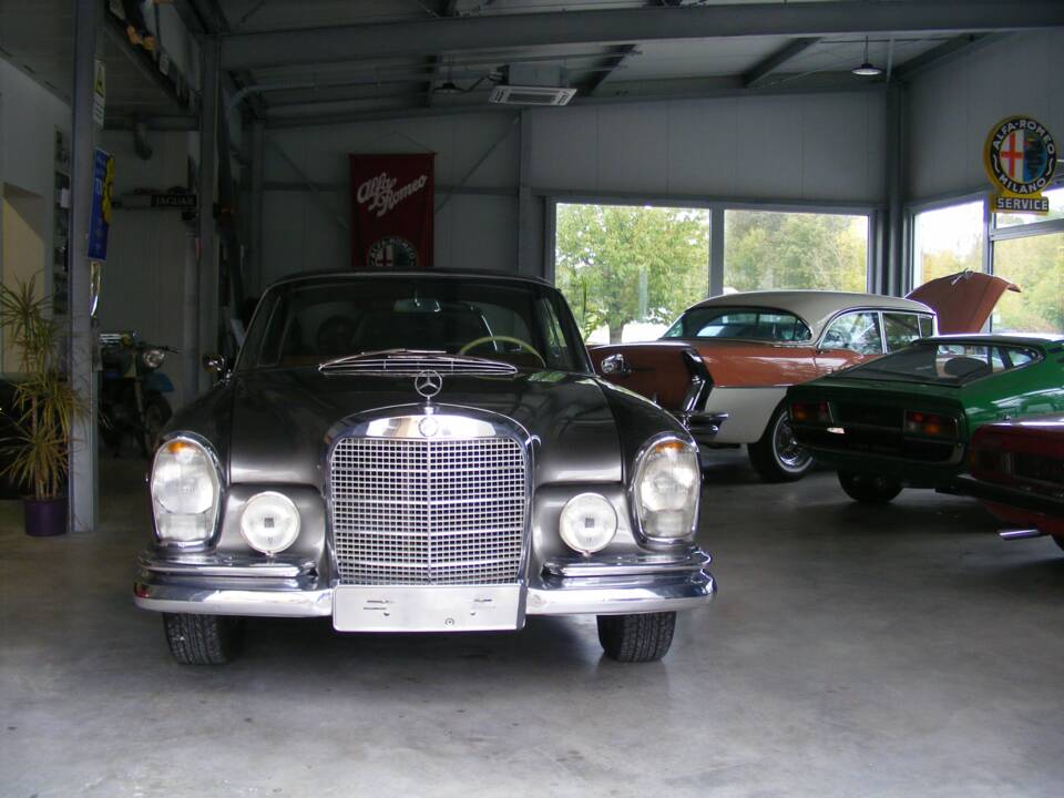 Afbeelding 59/68 van Mercedes-Benz 300 SE (1964)