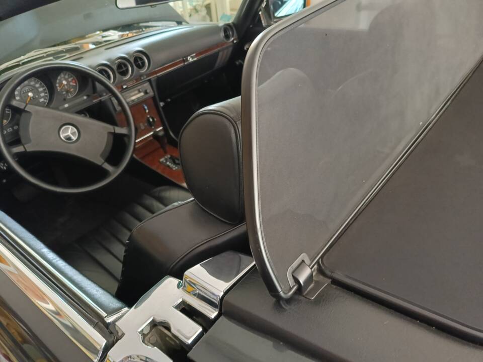 Image 14/16 of Mercedes-Benz 300 SL (1988)