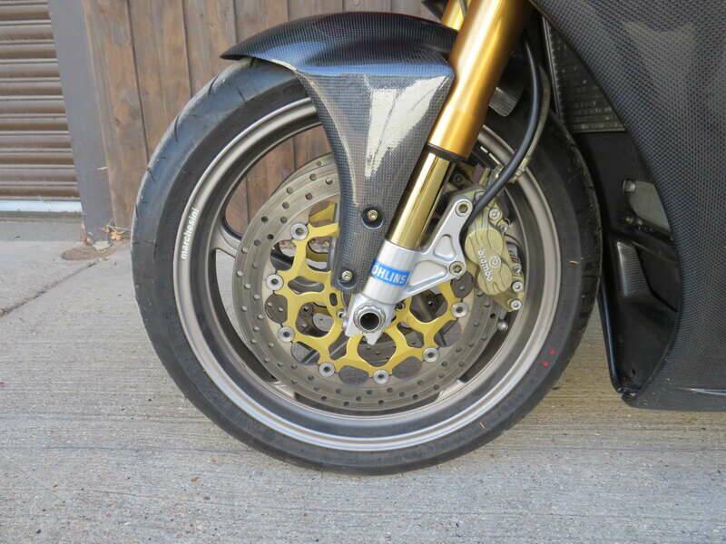 Bild 34/46 von Ducati 996 SPS (2000)