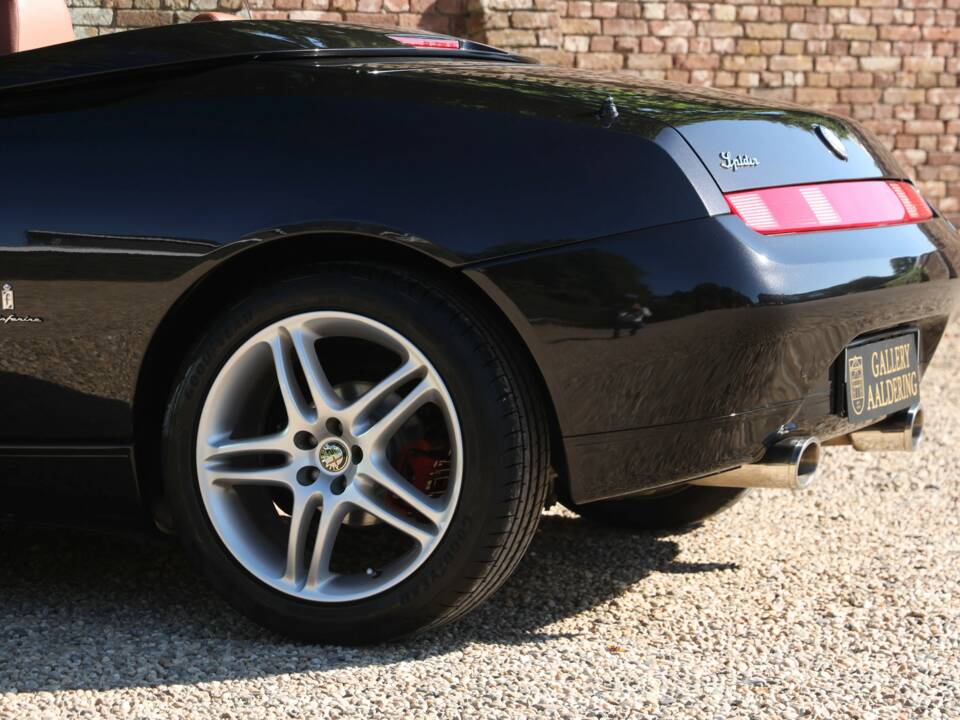 Obraz 26/50 pojazdu Alfa Romeo Spider 3.2 V6 24V (2003)