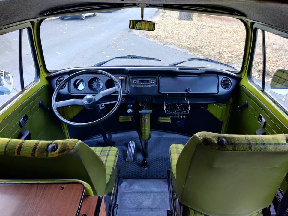Image 2/8 of Volkswagen T2 Brasil Camper (1979)