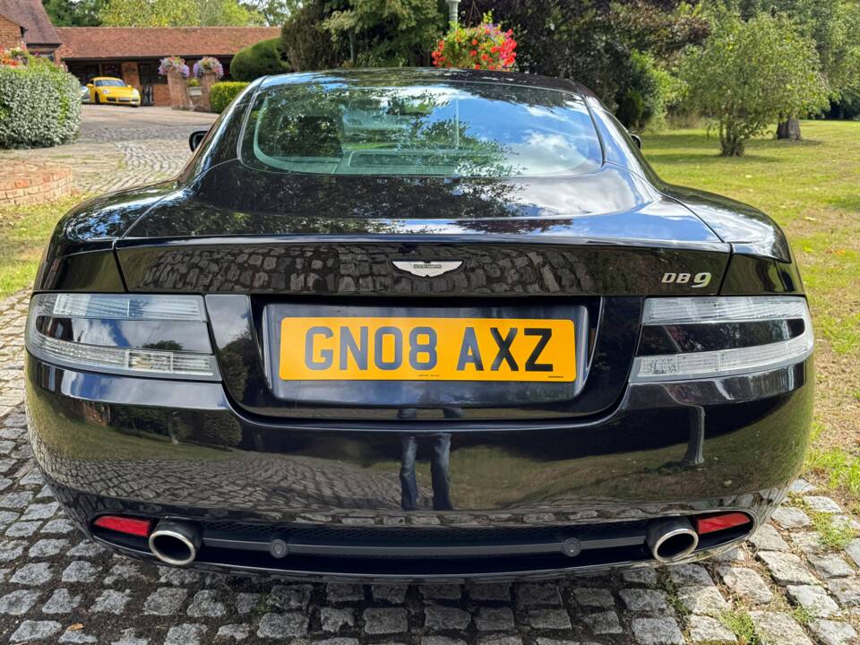 Image 23/30 of Aston Martin DB 9 (2008)