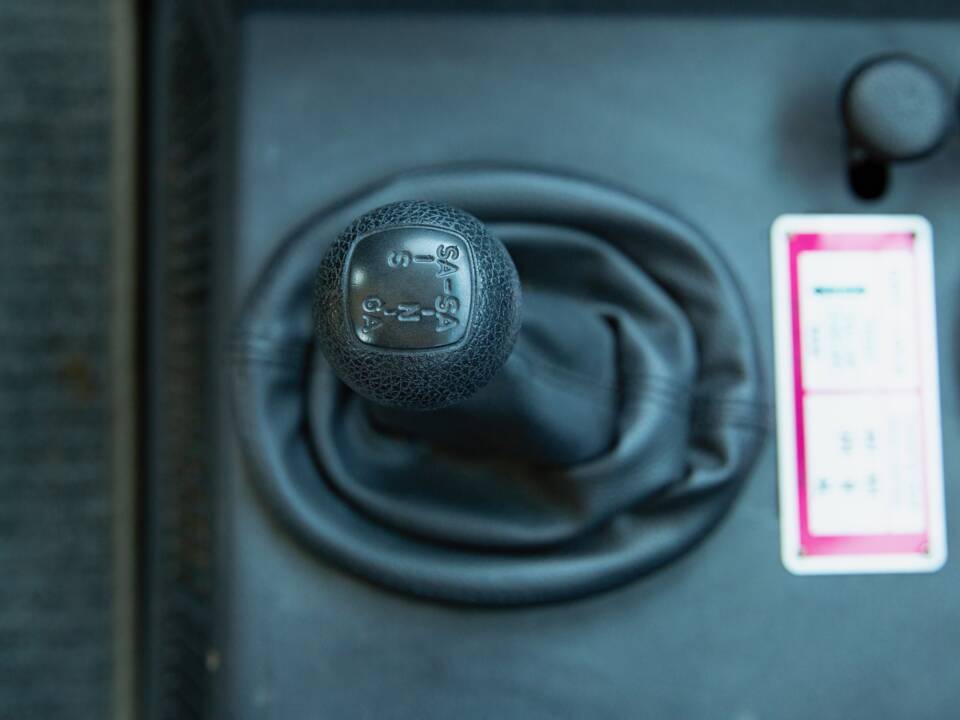 Image 37/45 of Mercedes-Benz 280 GE (LWB) (1989)