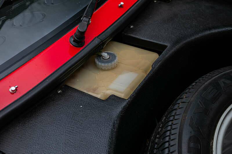 Afbeelding 31/49 van Ferrari 328 GTS (1989)