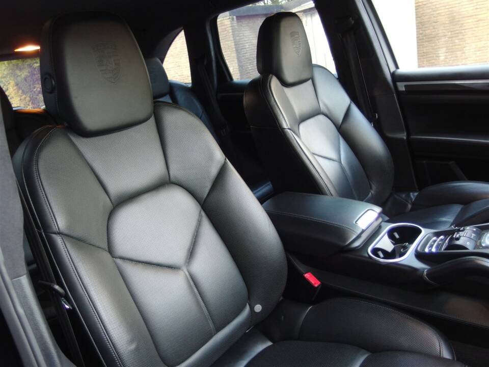 Imagen 54/97 de Porsche Cayenne Turbo (2011)