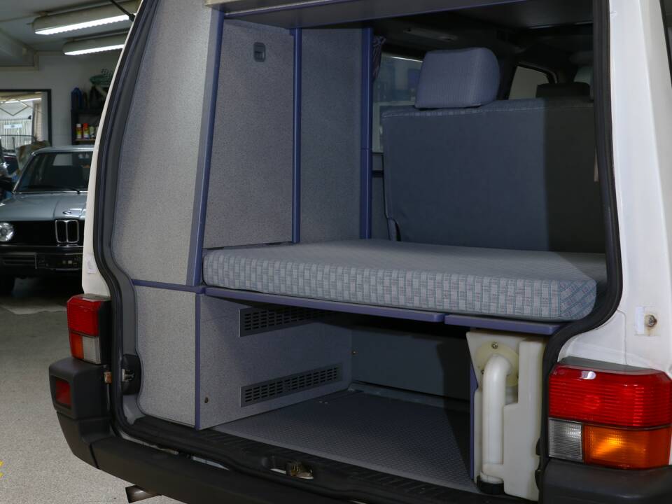 Bild 48/55 von Volkswagen T4 California Coach 1.9 TD (1994)