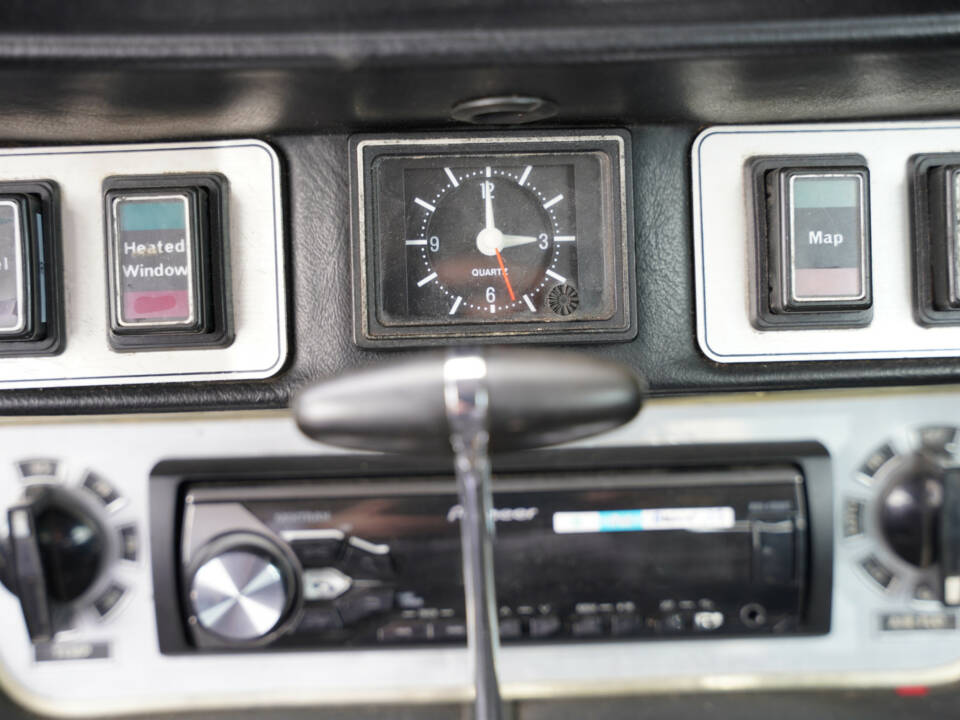 Bild 28/50 von Jaguar XJ 6 C 4.2 (1976)