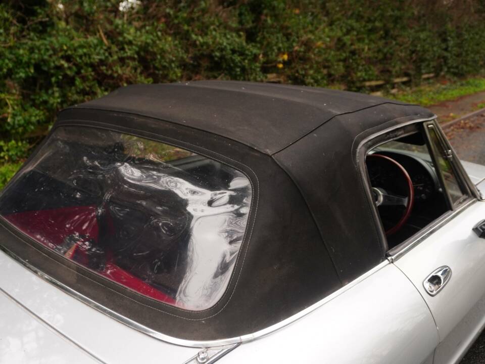 Bild 19/19 von Alfa Romeo 1.6 Spider (1990)