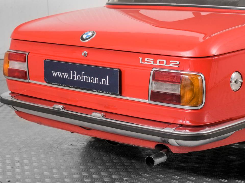 Immagine 32/50 di BMW 1502 (1977)