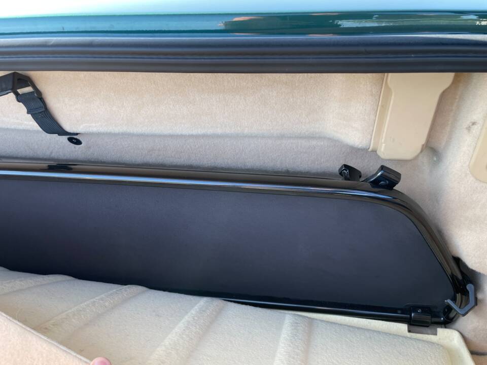 Image 22/39 de Mercedes-Benz SL 320 (1999)