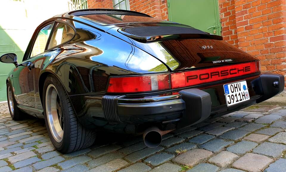 Image 28/64 de Porsche 911 SC 3.0 (1978)