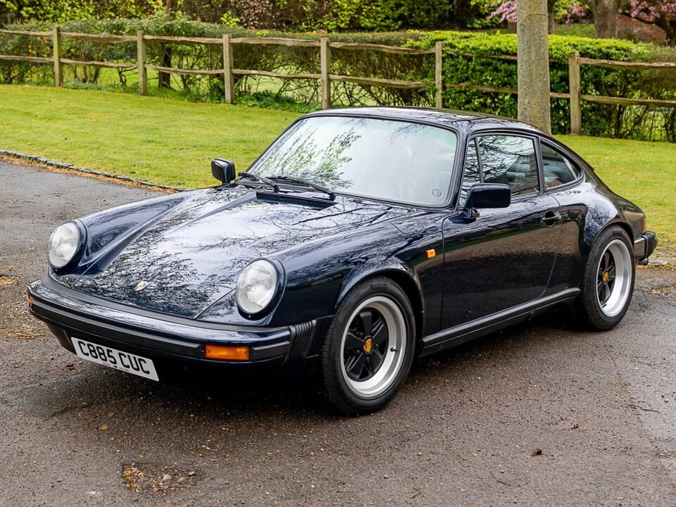 Image 1/50 of Porsche 911 Carrera 3.2 (1985)