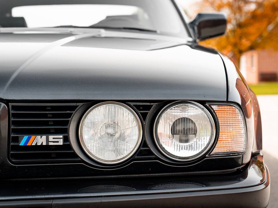 Bild 20/45 von BMW M5 (1992)
