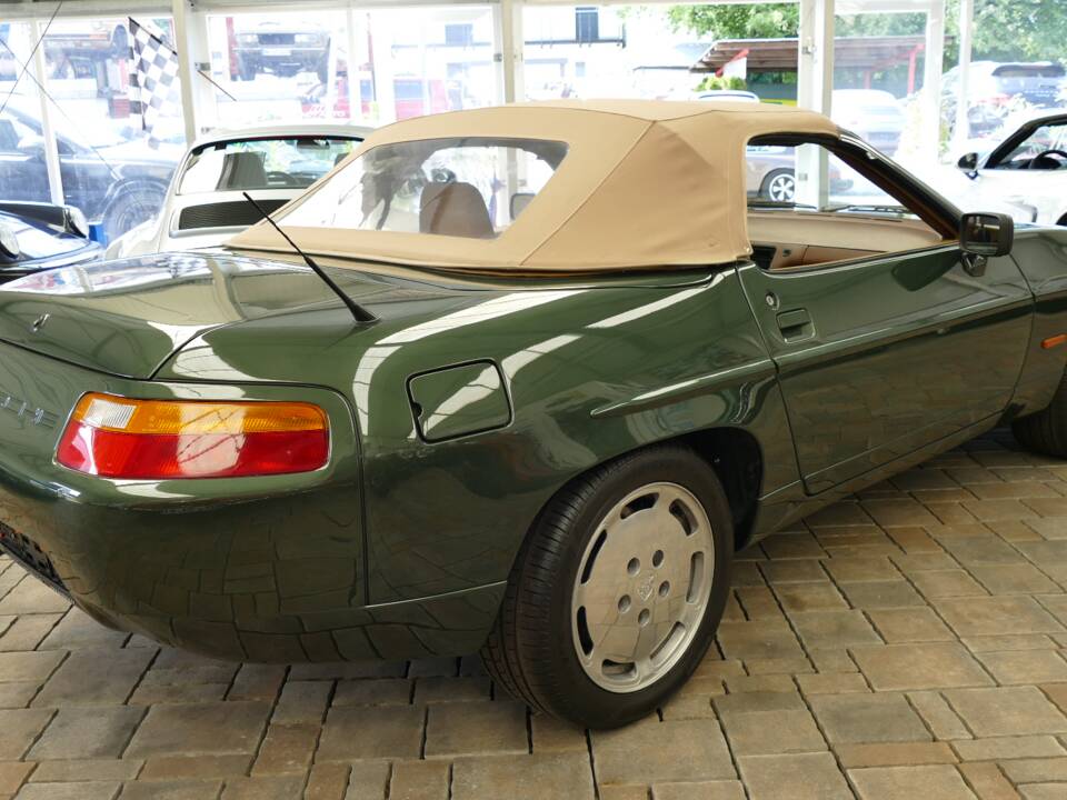 Bild 4/23 von Porsche 928 S4 (1989)