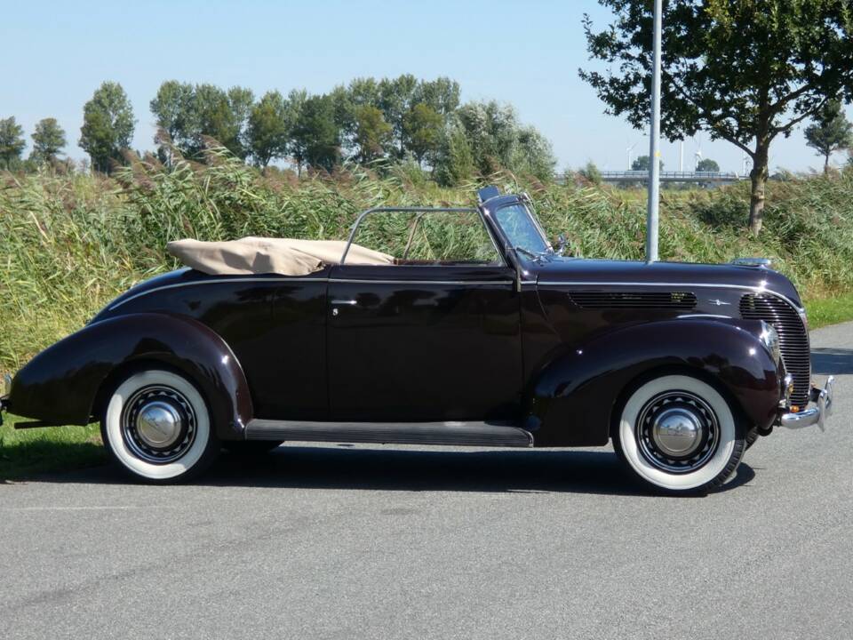 Image 34/52 de Ford V8 (1938)